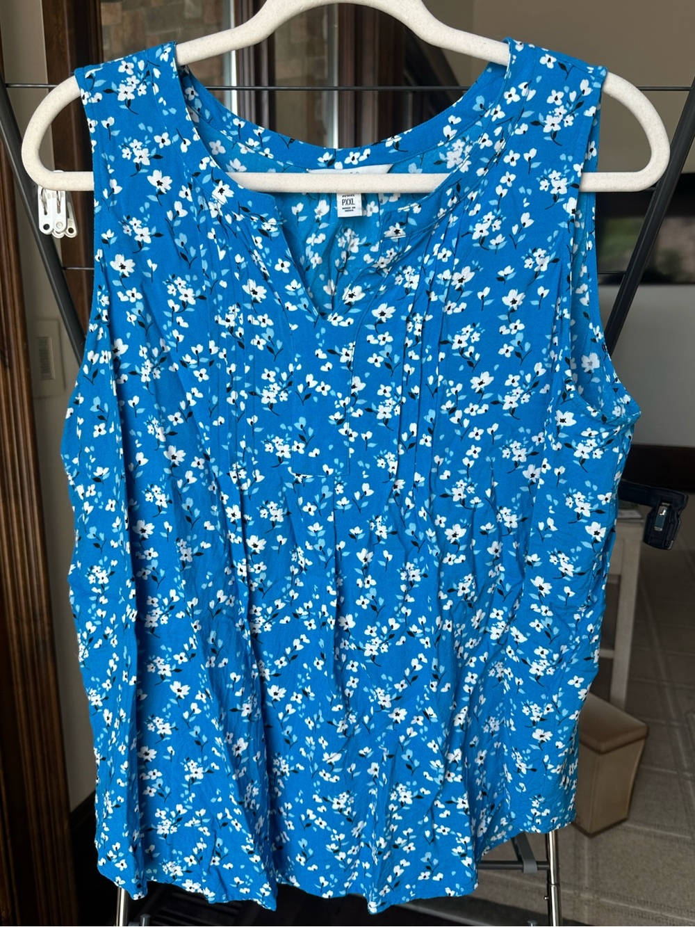 croft & barrow Blue Floral Sleeveless Tank Top